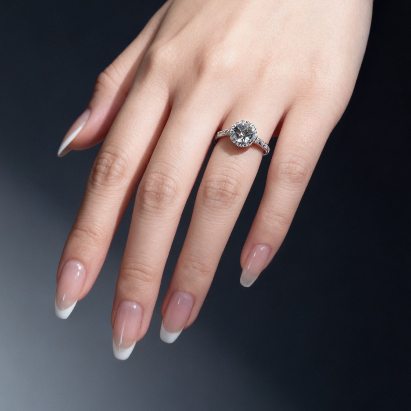 Verstellbarer Aquamarin-Solitärring mit 1,45 Karat